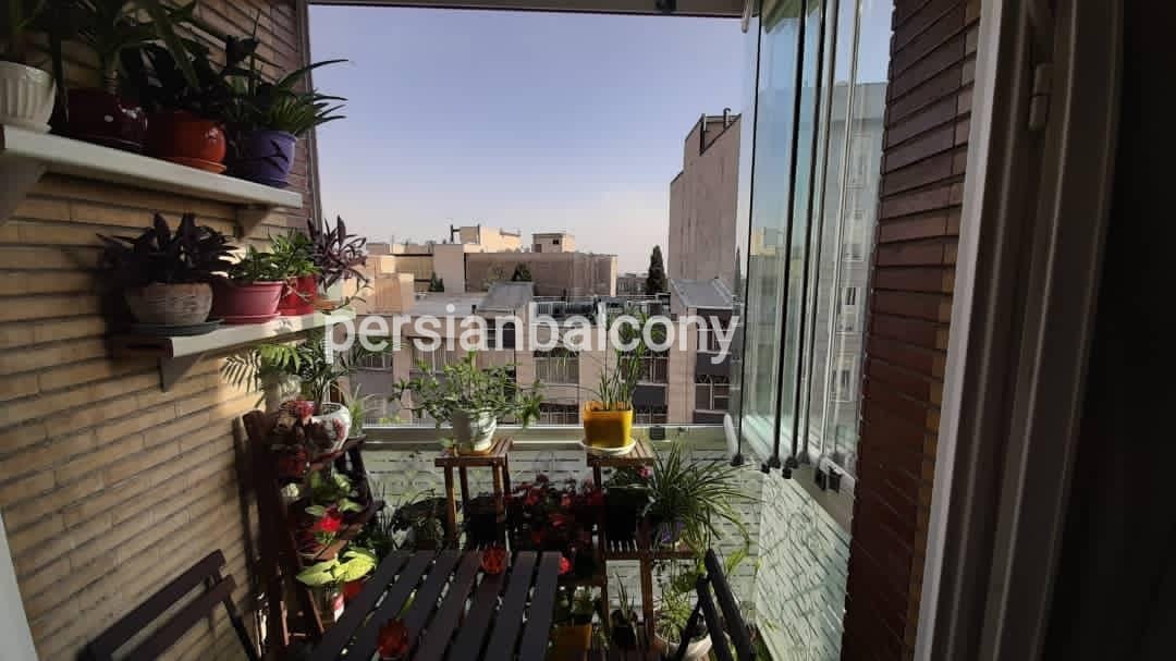 بالکن شیشه ای تاشو